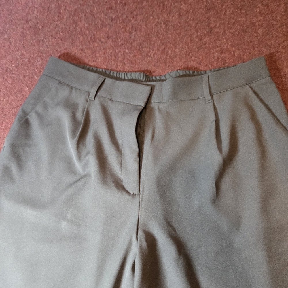 32 Degrees Cool Olive Green Dress Slacks Size Large With A 28in Inseam - Picture 2 of 7